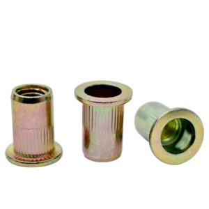 Tuerca remachable 5/16 con cabeza